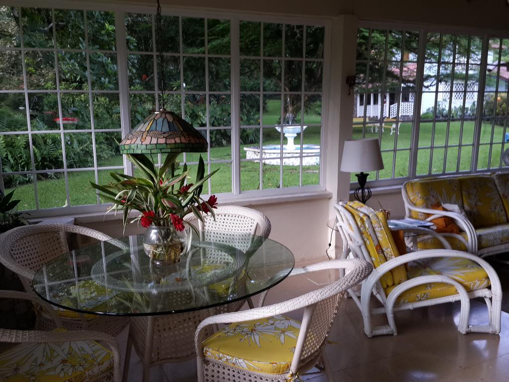 Park Eden Bed&Breakfast Los Llanitos Exteriör bild